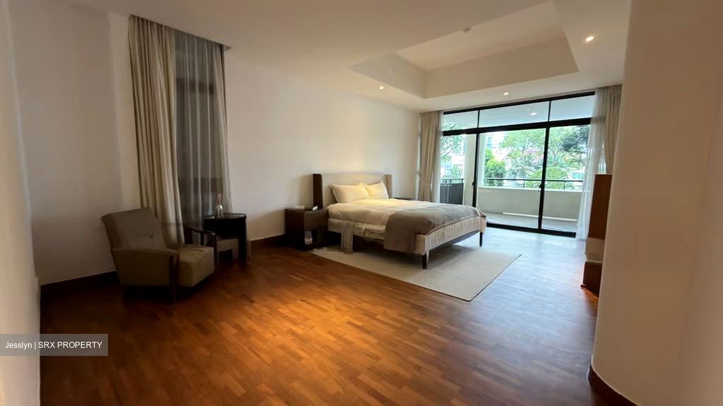 The Colonnade (D10), Condominium #556079061